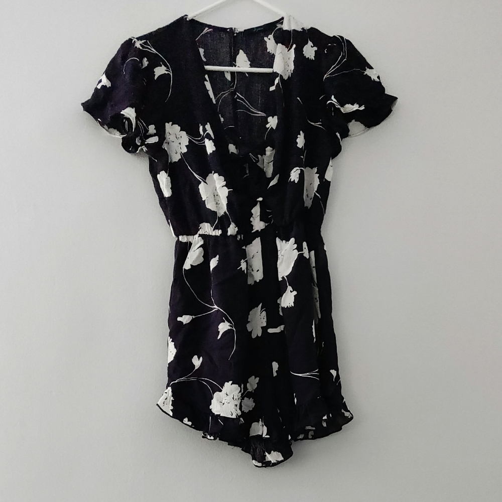 FLORAL ROMPER DEEP VIOLET SIZE SMALL